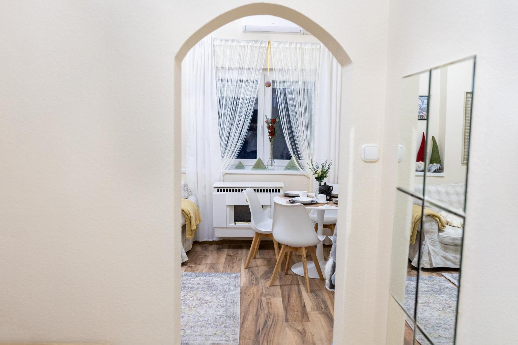 Sunhill Apartment Next To The Buda Castle Budapeste Exterior foto